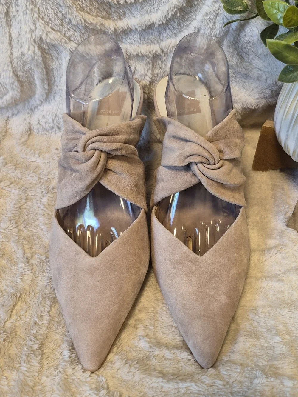 NEW Dolce Vita Kelsy Heels Suede Slip On Mules Beige Nude Pointed Toe Size 10
